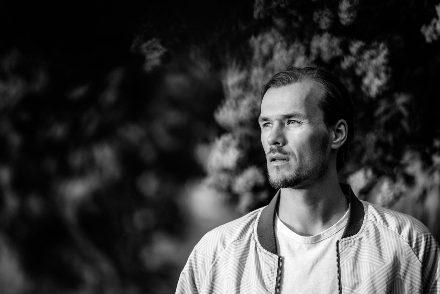Jo Sverre — Kafe Skuret