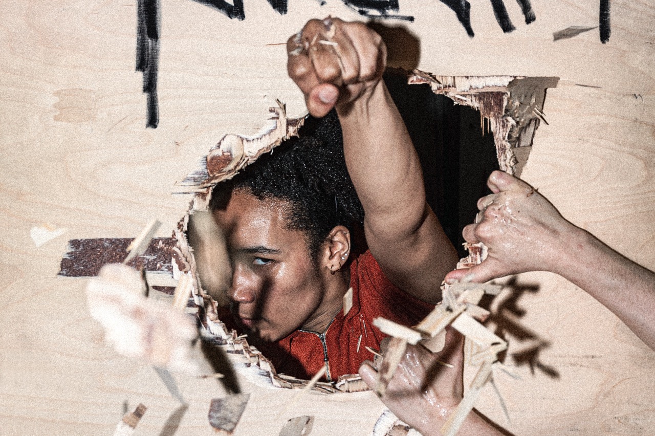 Knocking – Horacio Macuacua / Norrdans (MZ/SE)