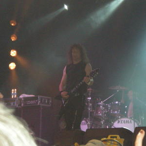 Anvil @ Havet, Langhuset